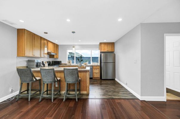 Interior, Kitchen, Pendant Lights, Recessed Lighting, Stainless Steel Appliances, Water, Wood Texture Flooring