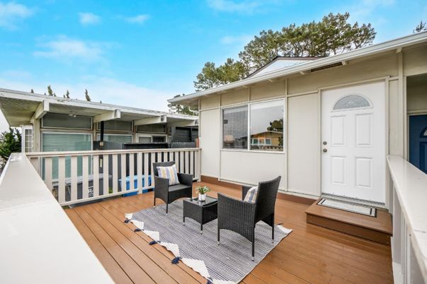 Exterior, Wood Texture Flooring