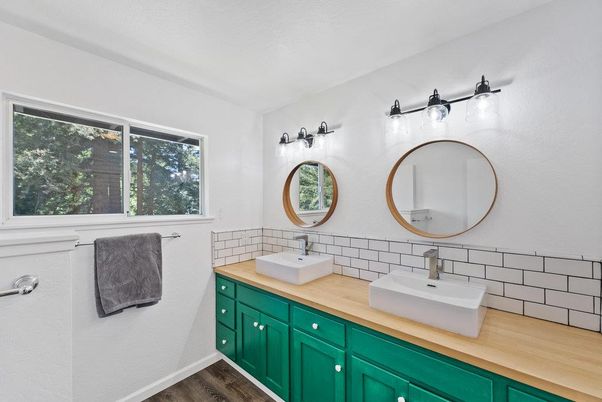 Bathroom, Dual Sink Vanities, Interior, Wood Texture Flooring