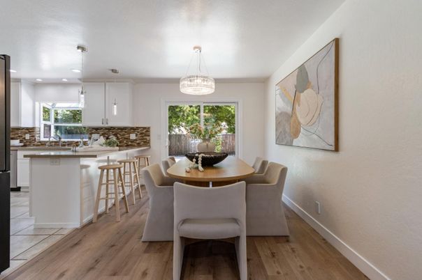 Dining room, Interior, Kitchen, Pendant Lights, Recessed Lighting, Wood Texture Flooring