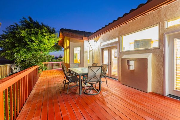 Exterior, Wood Texture Flooring