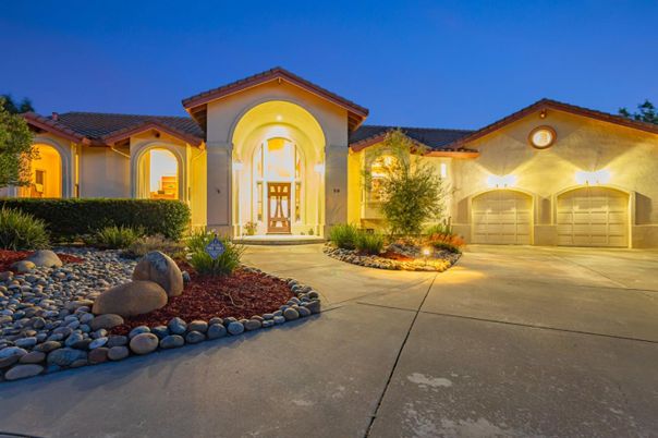 Attached, Exterior, Facade, Mediterranean
