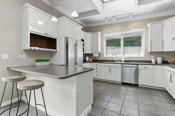 Interior, Kitchen, Pendant Lights, Stainless Steel Appliances