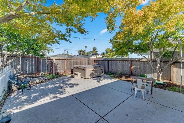 Exterior, Hot Tub