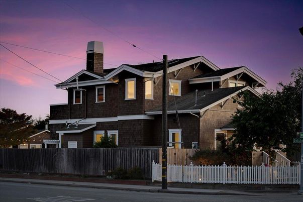 Exterior, Facade, American Craftsman