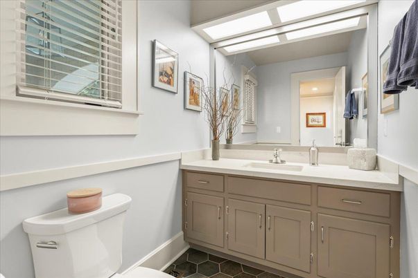 Bathroom, Interior, Recessed Lighting