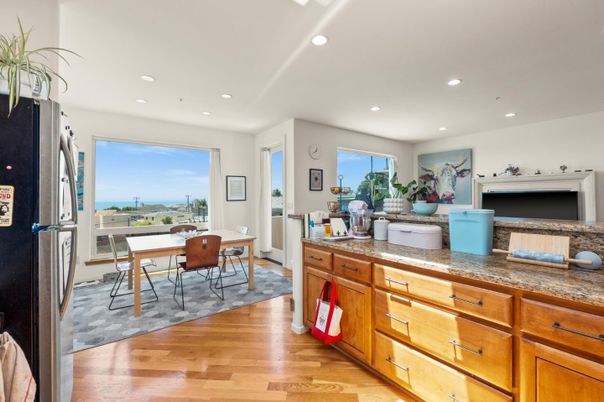 Dining room, Interior, Kitchen, Recessed Lighting, Water, Wood Texture Flooring