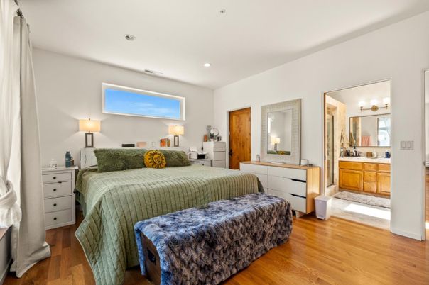 Bathroom, Bedroom, Interior, Recessed Lighting, Wood Texture Flooring