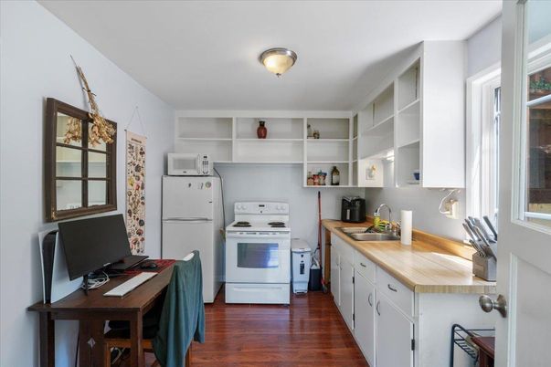 Interior, Kitchen, Wood Texture Flooring