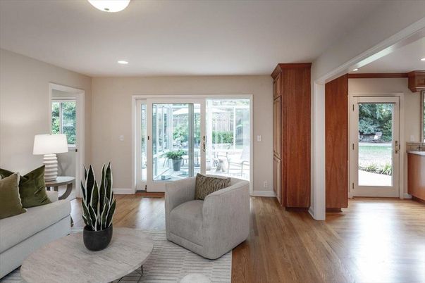 Interior, Living room, Recessed Lighting, Wood Texture Flooring