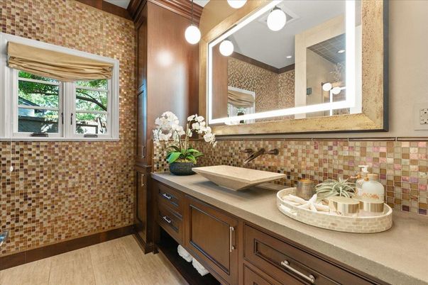 Bathroom, Dual Sink Vanities, Interior, Wood Texture Flooring
