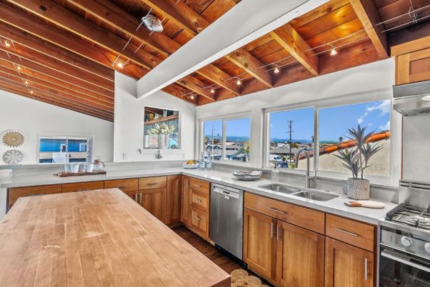 Interior, Kitchen, Stainless Steel Appliances, Wooden Beams, Wooden Ceilings, Wood Texture Flooring