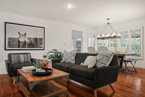 Dining room, Interior, Living room, Pendant Lights, Recessed Lighting, Wood Texture Flooring