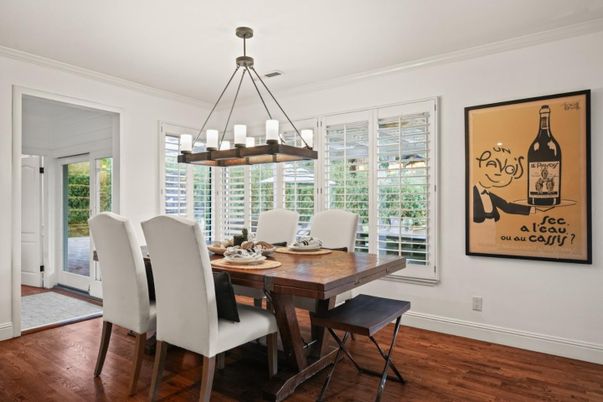 Chandelier, Dining room, Interior, Pendant Lights, Wood Texture Flooring