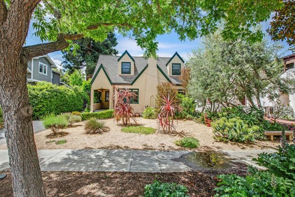 Backyard, Exterior, Facade, Tudor Revival