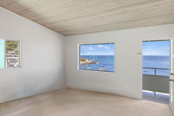 Empty room, Interior, Water, Wooden Ceilings