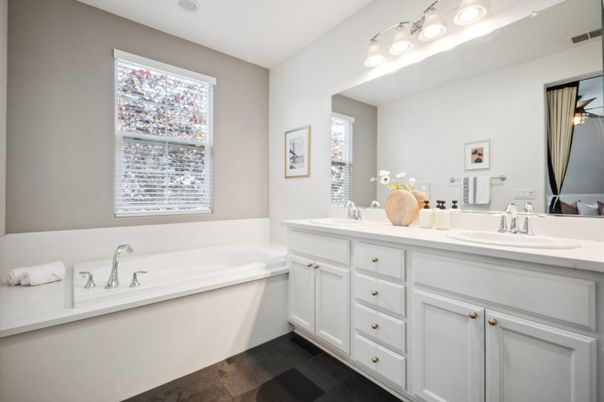 Bathroom, Dual Sink Vanities, Interior, Recessed Lighting