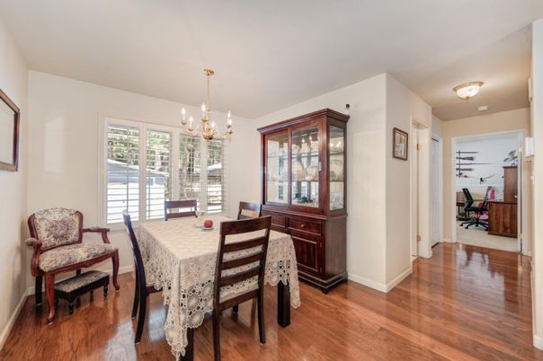 Chandelier, Dining room, Interior, Wood Texture Flooring