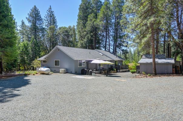 Backyard, Exterior, Hot Tub