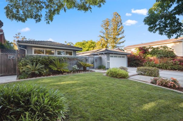 Backyard, Detached Garage, Exterior
