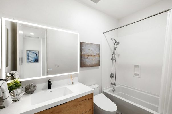 Bathroom, Interior, Recessed Lighting