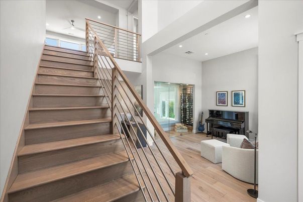 Interior, Piano, Recessed Lighting, Wood Texture Flooring