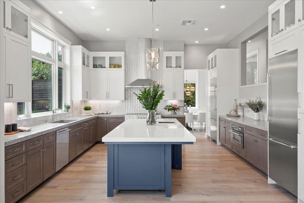 Dining room, Interior, Kitchen, Pendant Lights, Recessed Lighting, Stainless Steel Appliances, Wood Texture Flooring