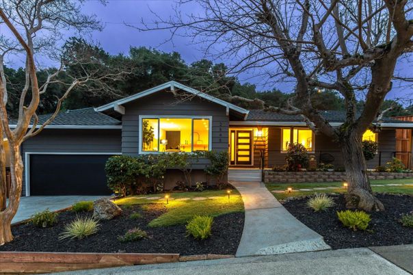 Attached, Exterior, Facade, Ranch