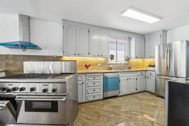 Interior, Kitchen, Stainless Steel Appliances