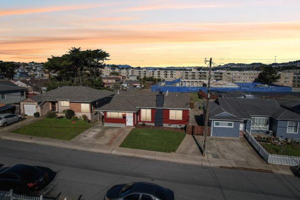 Exterior, Drone