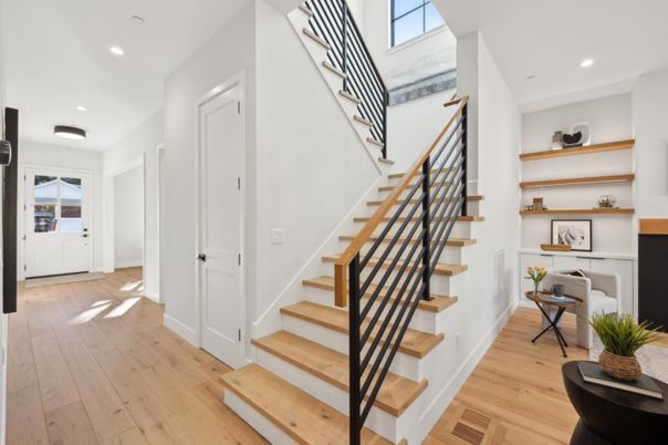 Interior, Recessed Lighting, Wood Texture Flooring