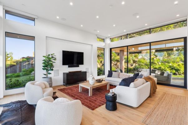Interior, Living room, Recessed Lighting, Wood Texture Flooring