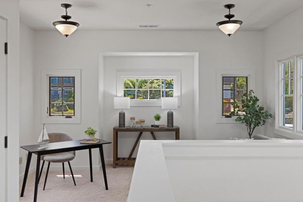 Home Office, Interior
