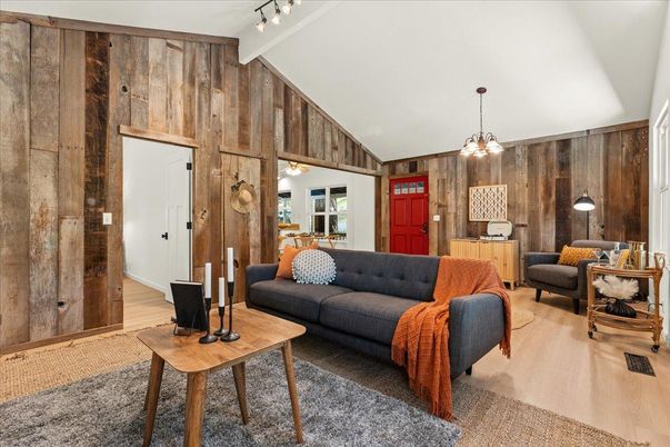 Dining room, Interior, Kitchen, Stainless Steel Appliances, Wood Texture Flooring