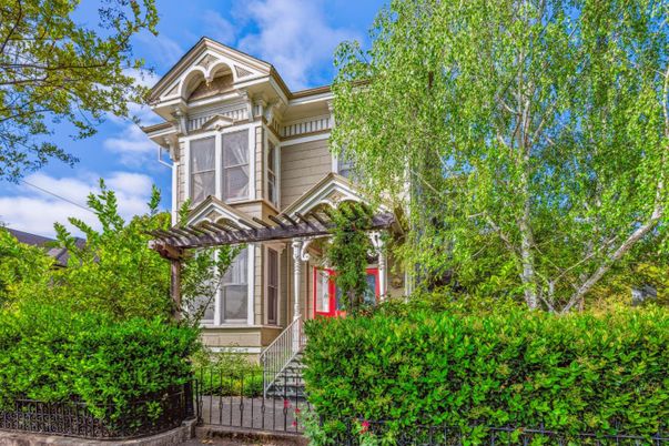 Exterior, Facade, Queen Anne Victorian