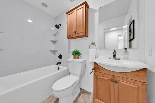 Bathroom, Interior, Recessed Lighting