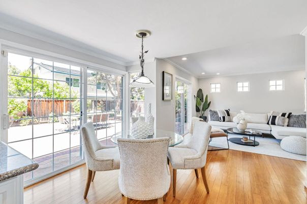 Dining room, Interior, Living room, Pendant Lights, Recessed Lighting, Wood Texture Flooring