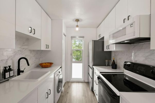 Interior, Kitchen, Marble Walls, Wood Texture Flooring