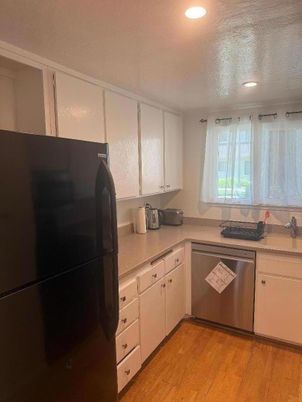 Interior, Kitchen, Recessed Lighting, Wood Texture Flooring
