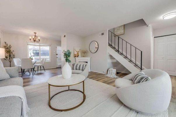 Chandelier, Dining room, Interior, Living room, Wood Texture Flooring