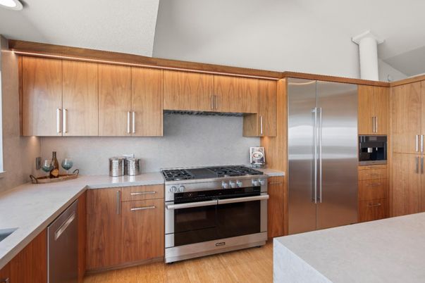 Interior, Kitchen, Stainless Steel Appliances, Wood Texture Flooring