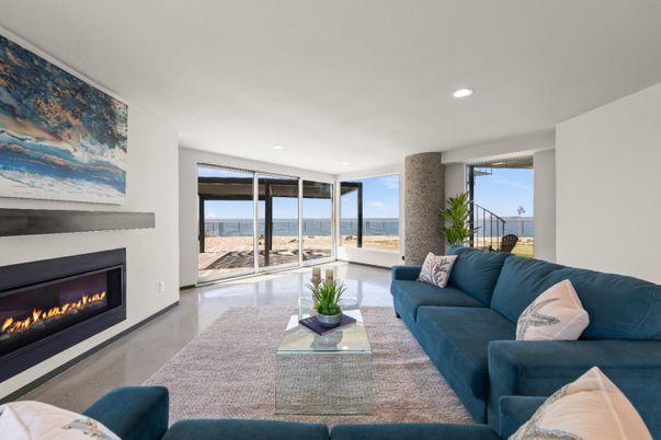 Fireplace, Interior, Living room, Recessed Lighting, Water