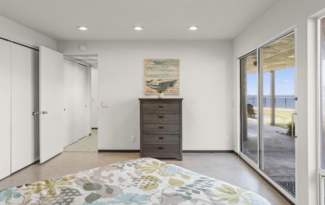 Interior, Recessed Lighting, Water