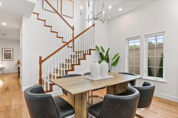 Chandelier, Dining room, Interior, Recessed Lighting, Wood Texture Flooring