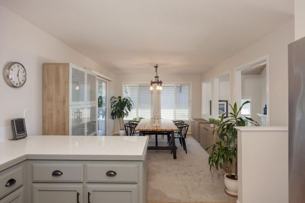 Dining room, Interior, Pendant Lights