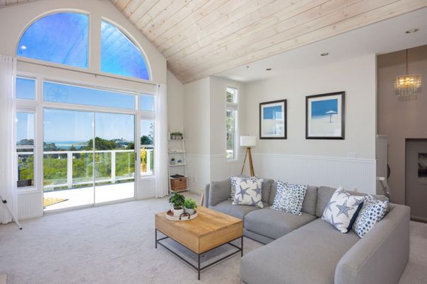 Interior, Living room, Pendant Lights, Wooden Ceilings