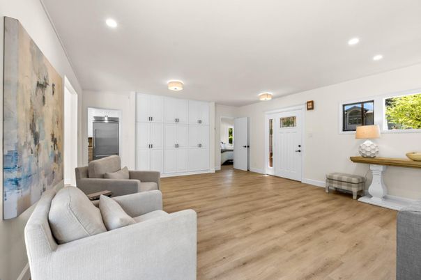 Interior, Living room, Recessed Lighting, Wood Texture Flooring