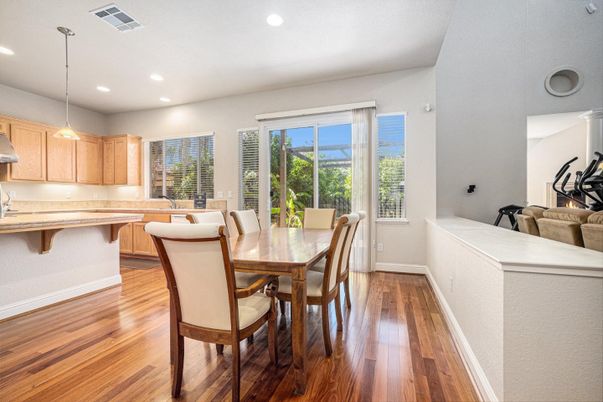 Dining room, Interior, Kitchen, Pendant Lights, Recessed Lighting, Wood Texture Flooring