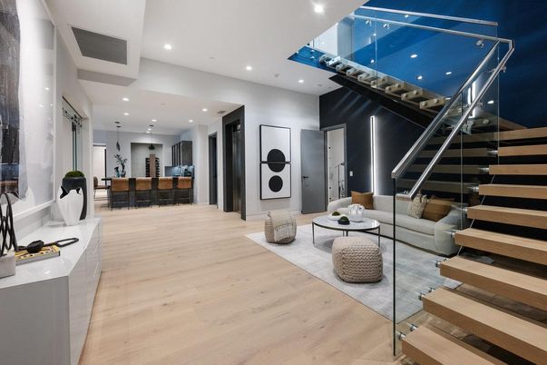 Interior, Living room, Recessed Lighting, Wood Texture Flooring