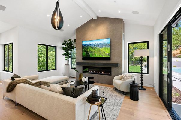 Fireplace, Interior, Living room, Pendant Lights, Recessed Lighting, Wood Texture Flooring